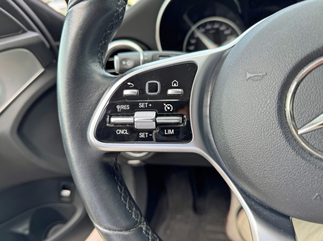 Vehicle 45800978 5829d6ca a539 4f02 855a 1d4aef0e1ffb