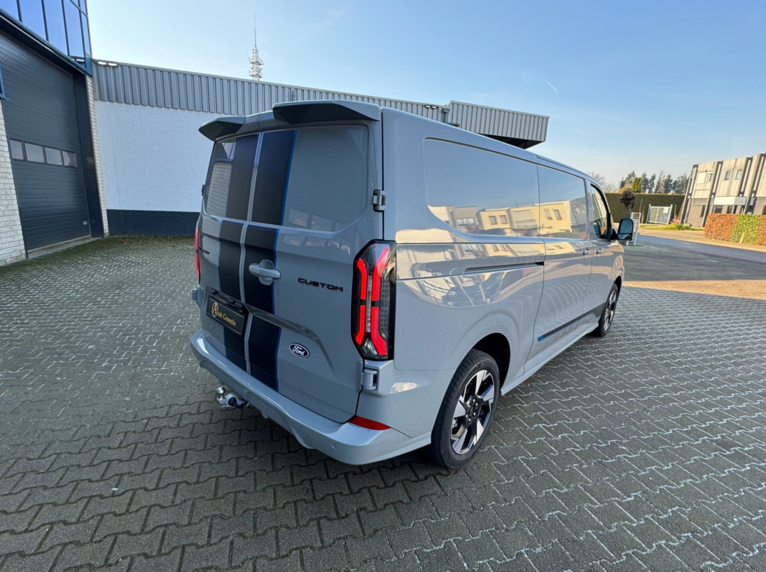 Vehicle 42731668 000b8766 e54d 45dc 93fa 2b4cdf62318a