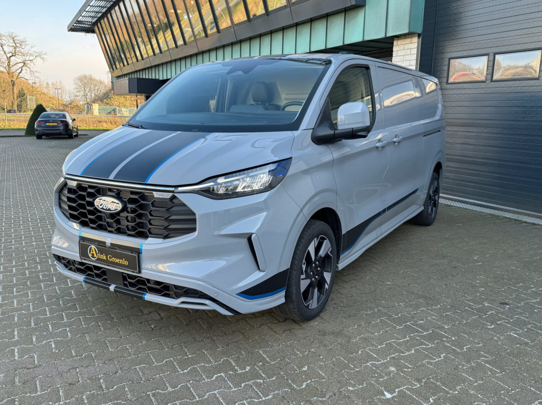 Vehicle 42731668 ecd7bf5b 20d8 445f 825e 6c27baa88156