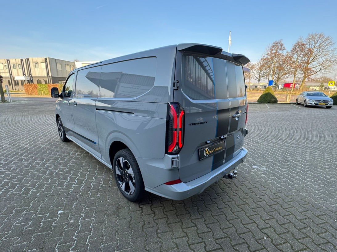Vehicle 42731668 9e0bd68a 3c10 4c1f bb3f 463030df15a3