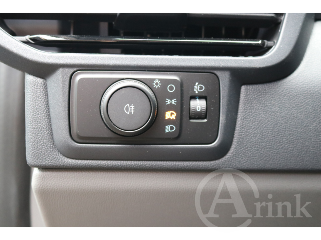 Vehicle 41804262 cd28b7b8 6582 41c0 870d 1e363b351c67