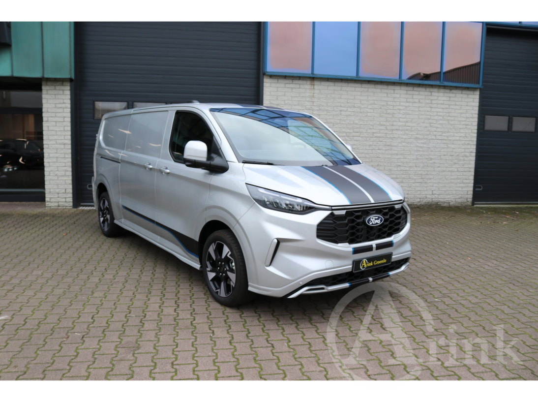 Vehicle 41804262 a83fb14e ad1a 4493 88d5 c533f853858c
