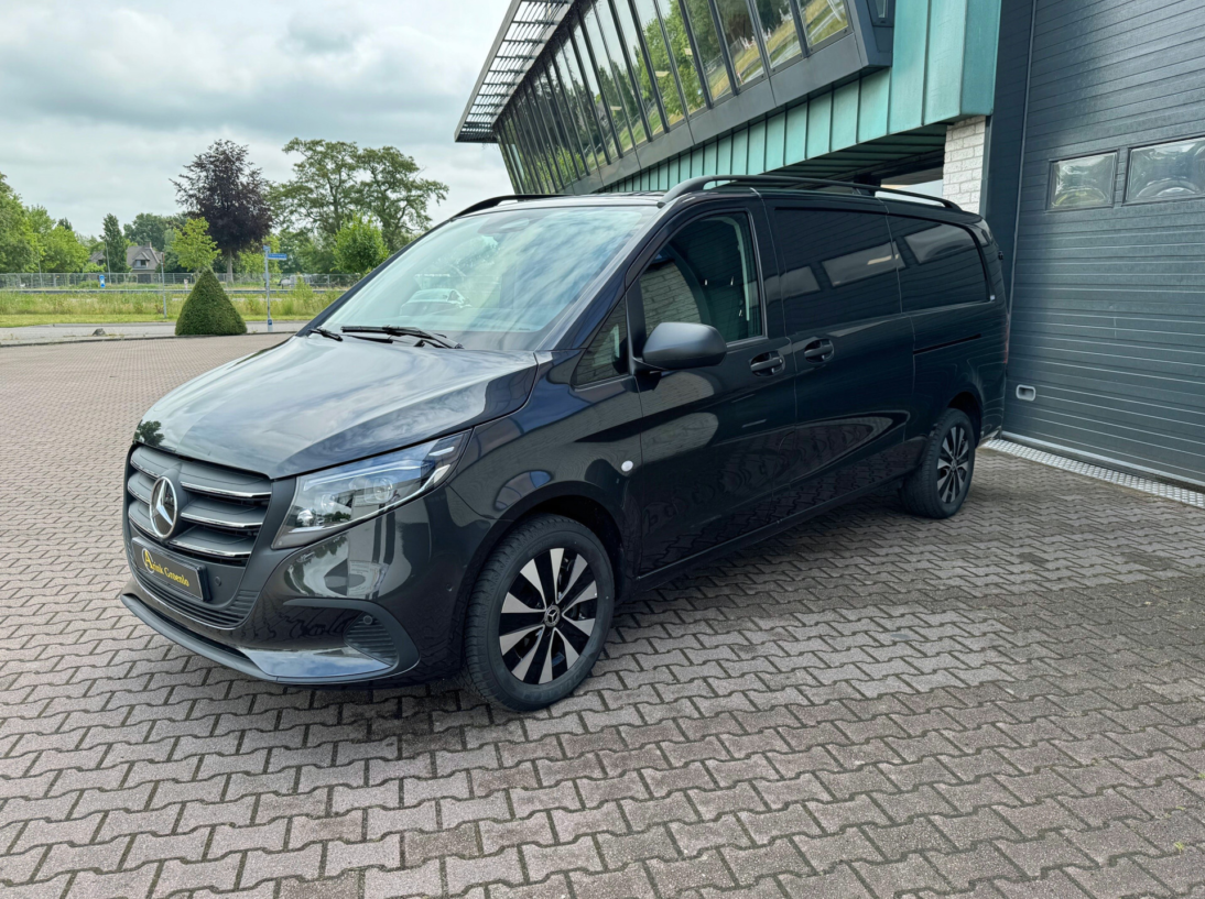 Vehicle 45987207 8325b371 cff5 4092 bf02 80821098a358