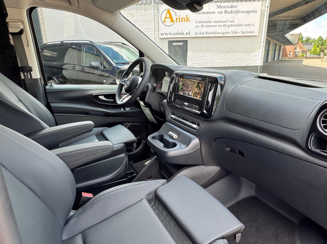 Vehicle 45987207 285e6b38 2341 461a 8f71 c5e3f7475461