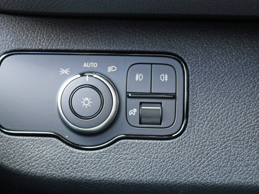 Vehicle 40668136 4ae467ac 858a 4b9f afa9 f0ea956d8f9f