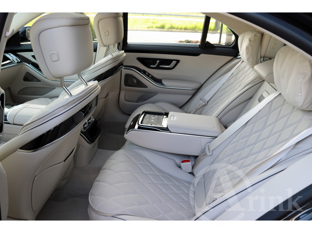 Vehicle 30607863 db63e18e edc1 4428 bdb5 a4414a5968ea