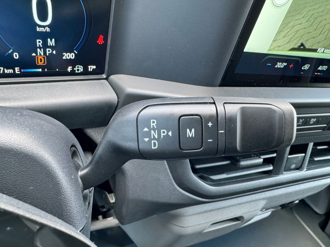 Vehicle 43887979 77d7a9af 365f 4dab b367 5e8f3aee820c