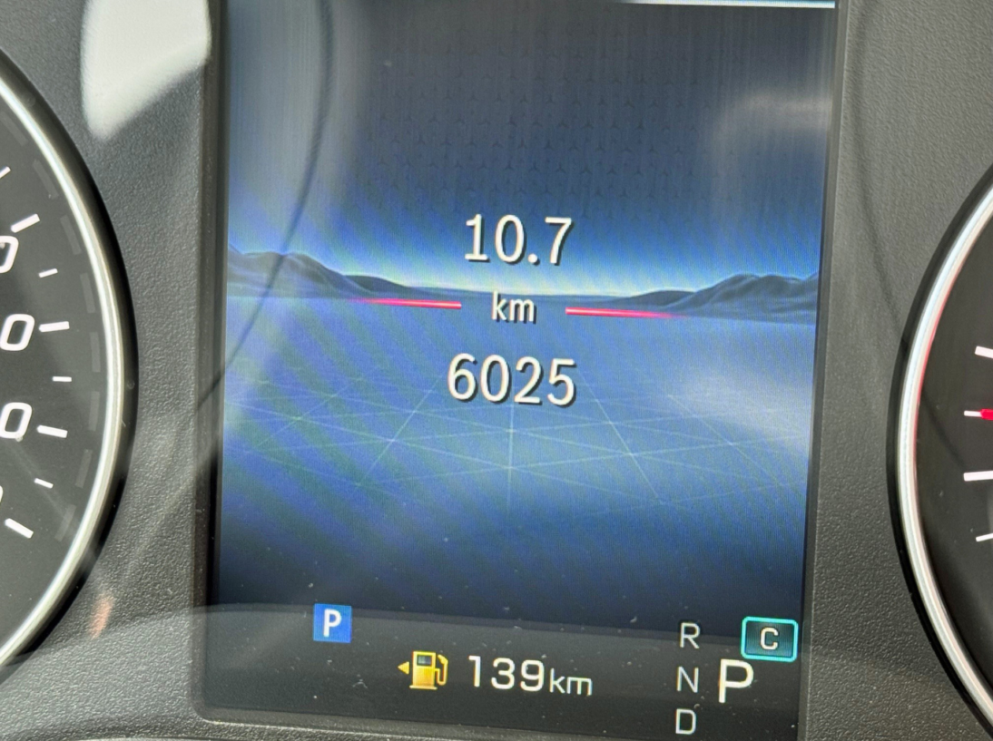 Vehicle 46278450 b56a0c9e c4d3 48b8 8ca8 dccbf1cea055