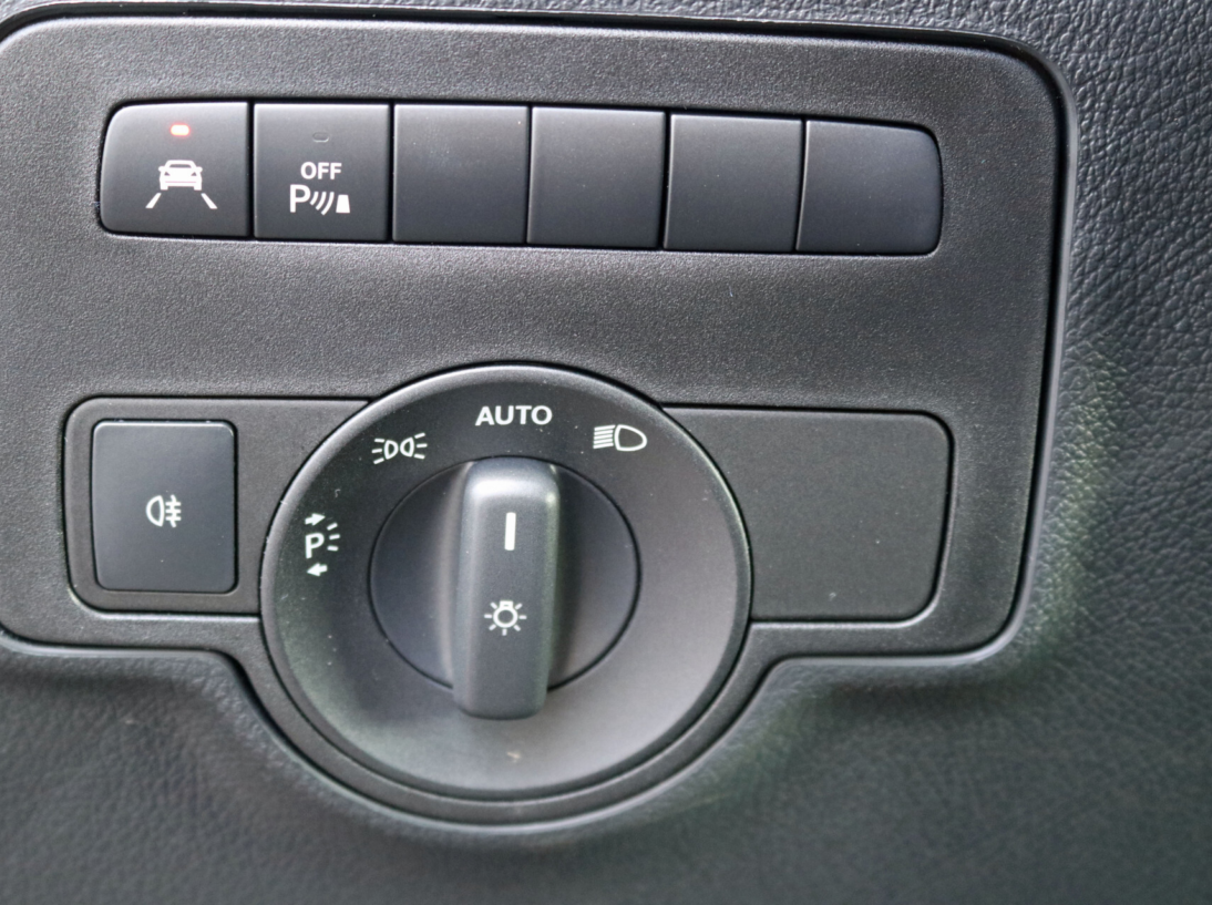 Vehicle 41369755 502290db 214a 42a9 9aa6 c22e4eefe70e