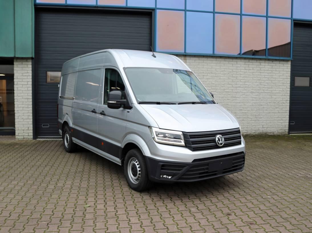 Vehicle 34973487 00acff5d dd26 4ead 906f d120d594eab3