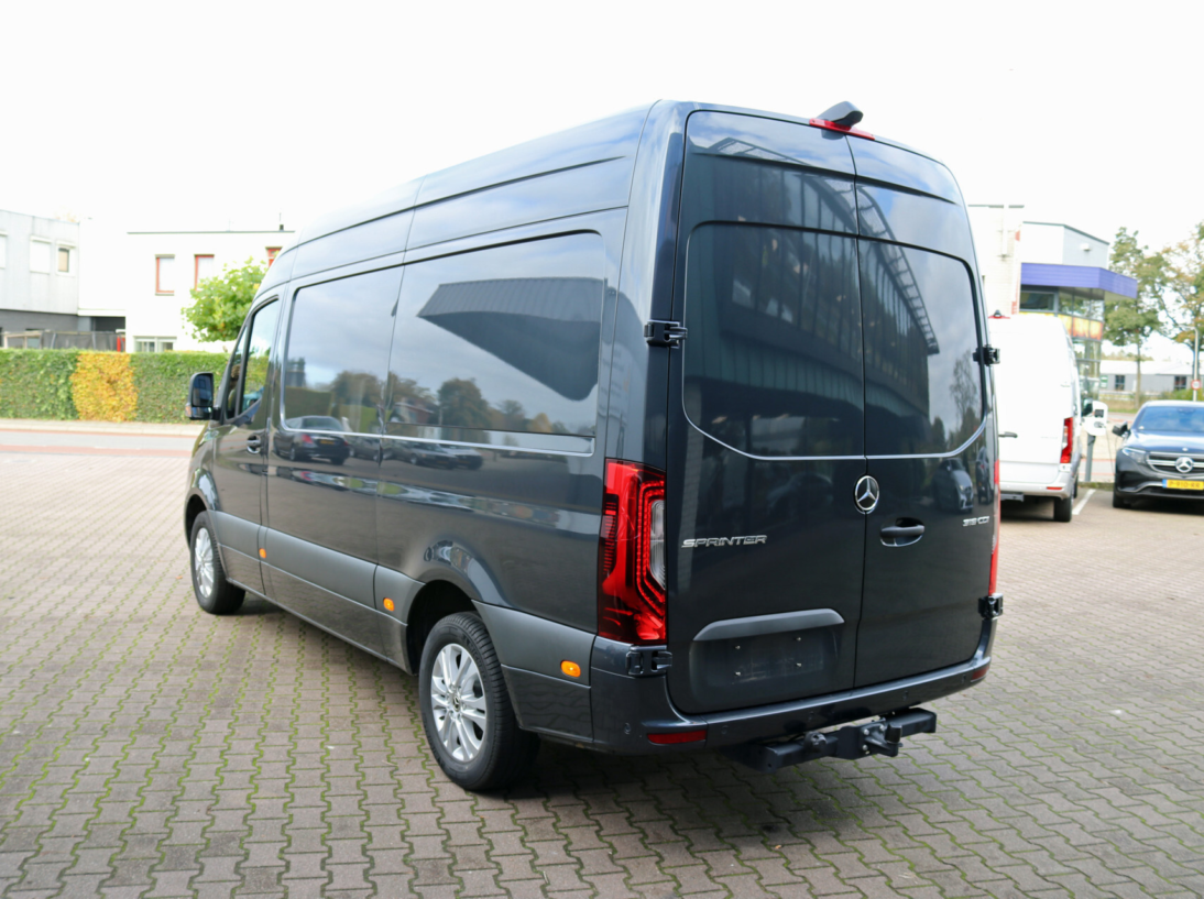 Vehicle 41711659 3dba3a94 5fe0 438b aba9 f88ed512dfd2