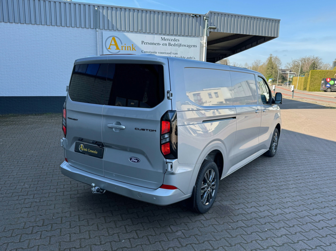 Vehicle 44246031 687a14f4 8823 4189 8818 ca74117da714