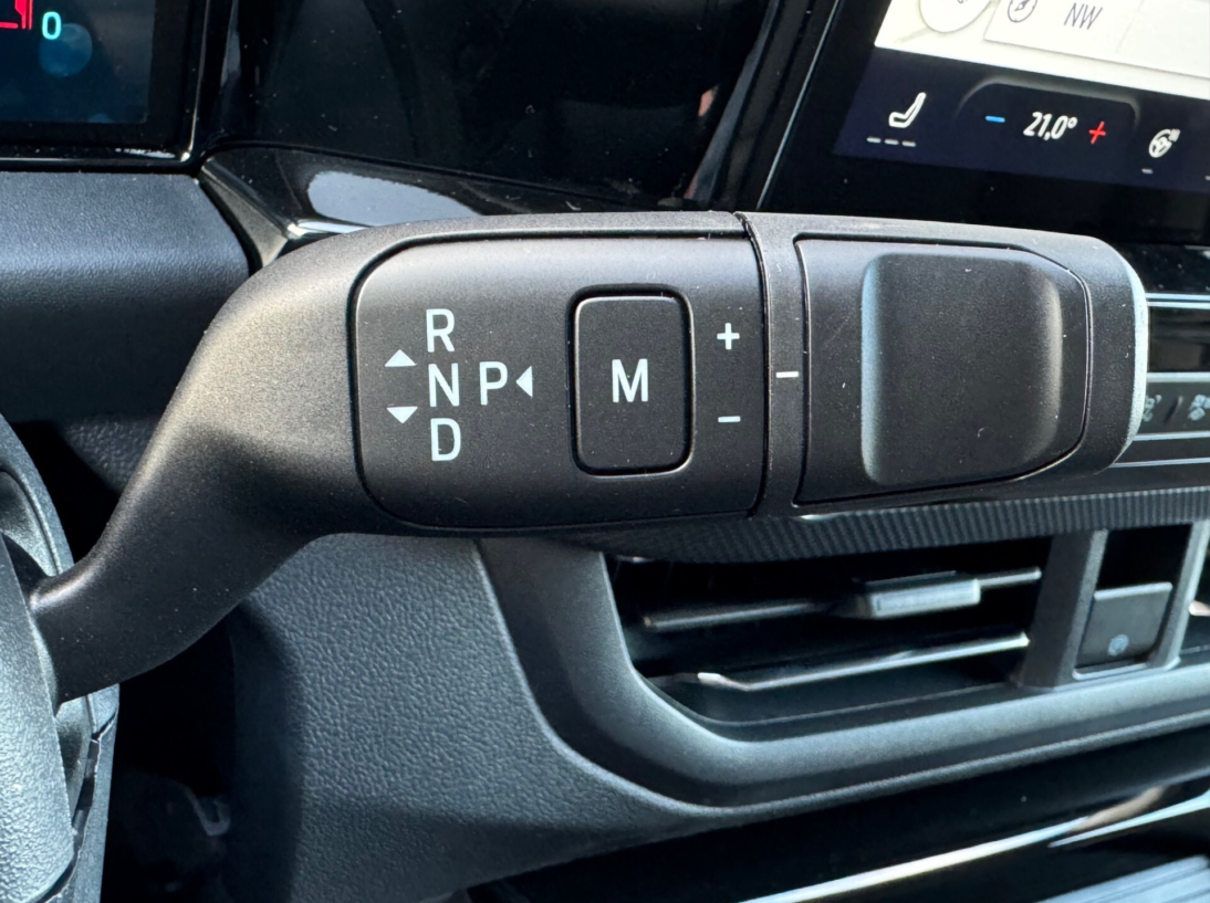 Vehicle 44246031 e52762cf f7af 4b24 9a4c b20d4aaf9185