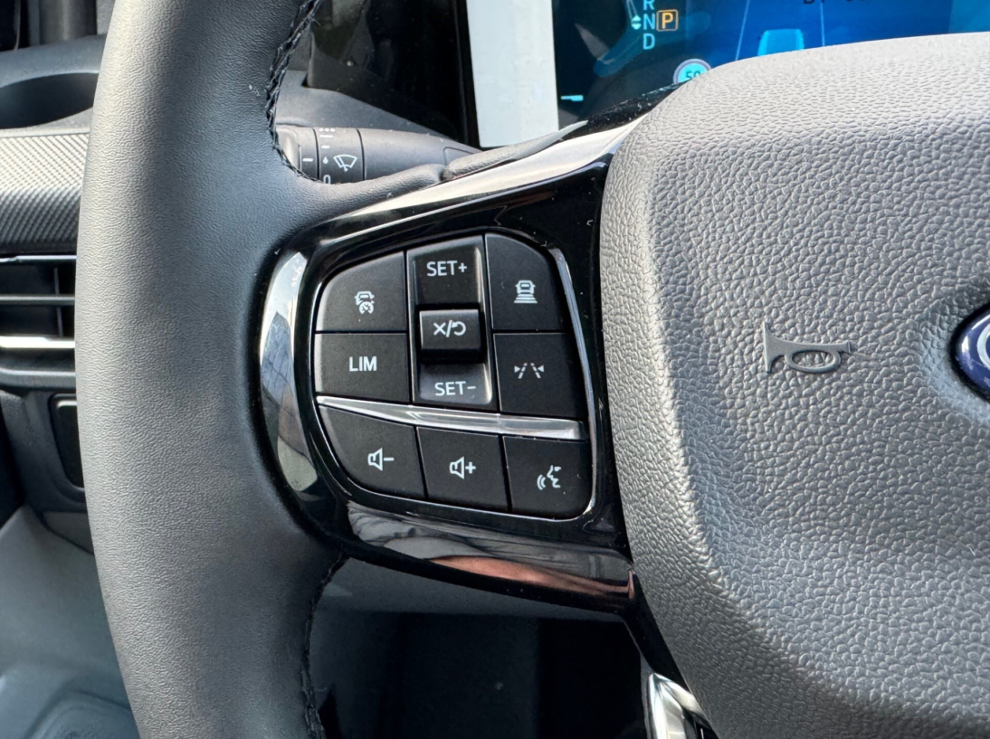 Vehicle 44246031 ae0a0339 98a4 4e65 ba85 63e51968af2b