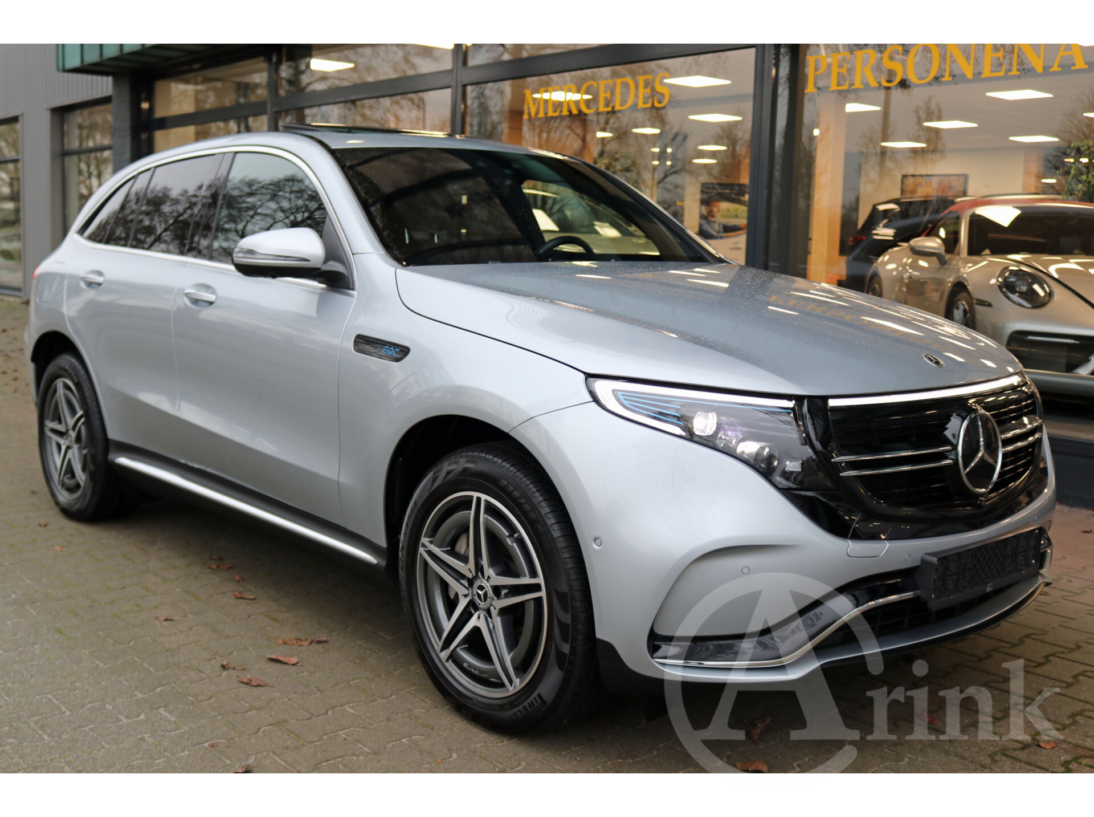 Vehicle 43041052 9ac63846 e00f 4390 81bf 7a2427e89125