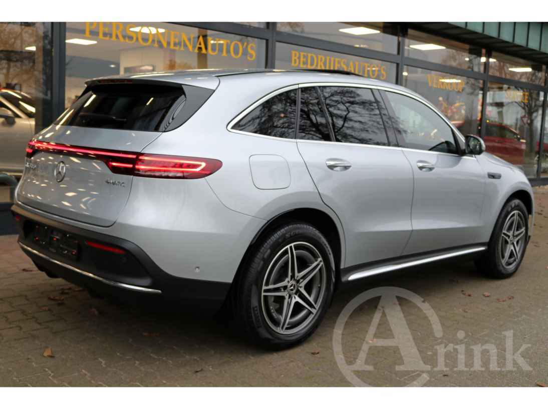Vehicle 43041052 8356c732 d4b5 4531 855e ecf2f61f6ad9