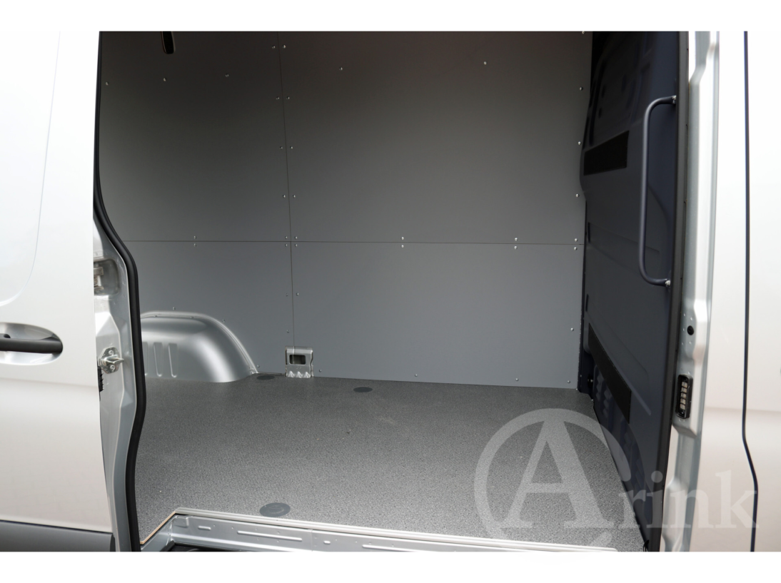 Vehicle 40011207 5a280234 273f 4b1e 99b4 ef0249a5599a