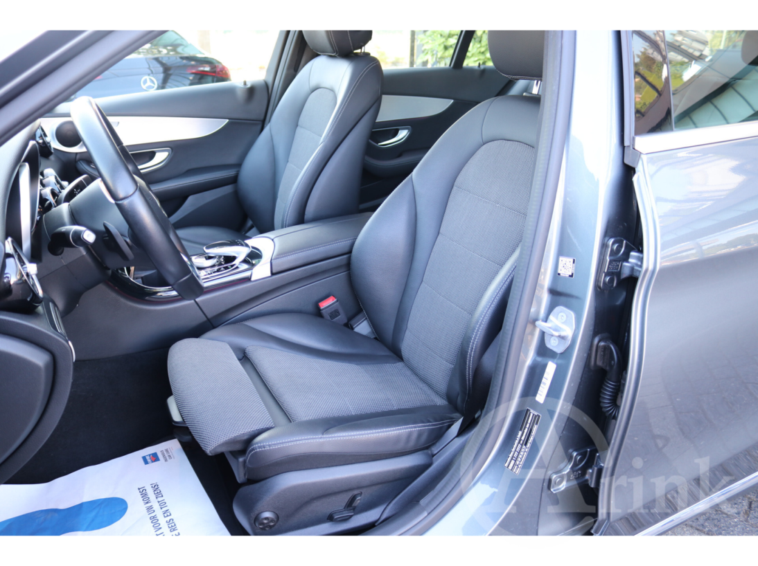 Vehicle 47047756 a9c436c5 4a35 41e7 9c26 bea008ea9f69