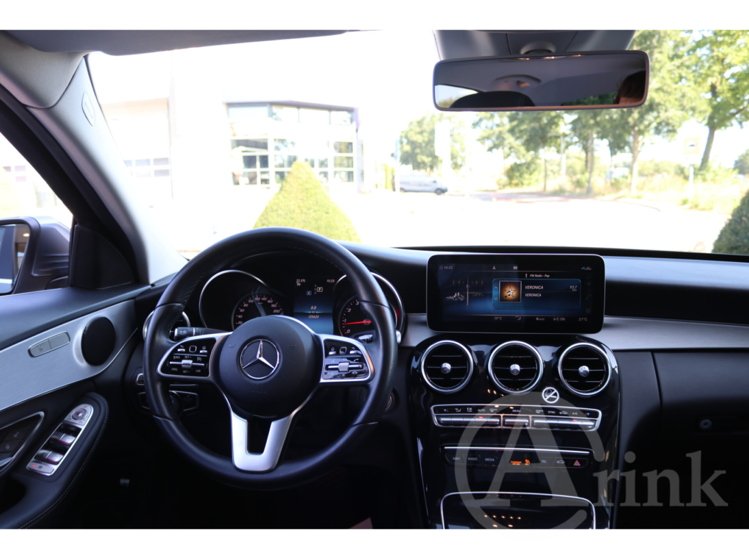 Vehicle 47047756 5eb2d8d7 c352 4d04 9d69 223c801984e7