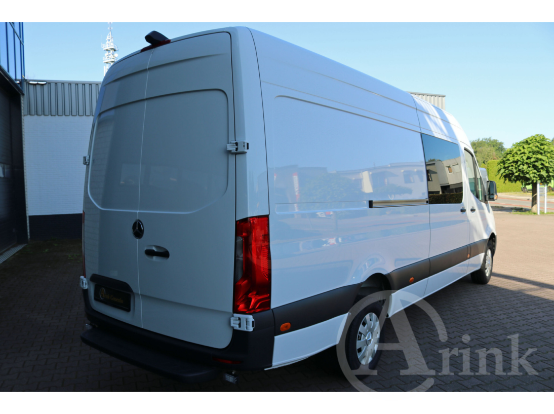 Vehicle 38492952 49664bb9 12df 4fe6 bcfc 03b4a06b8a59