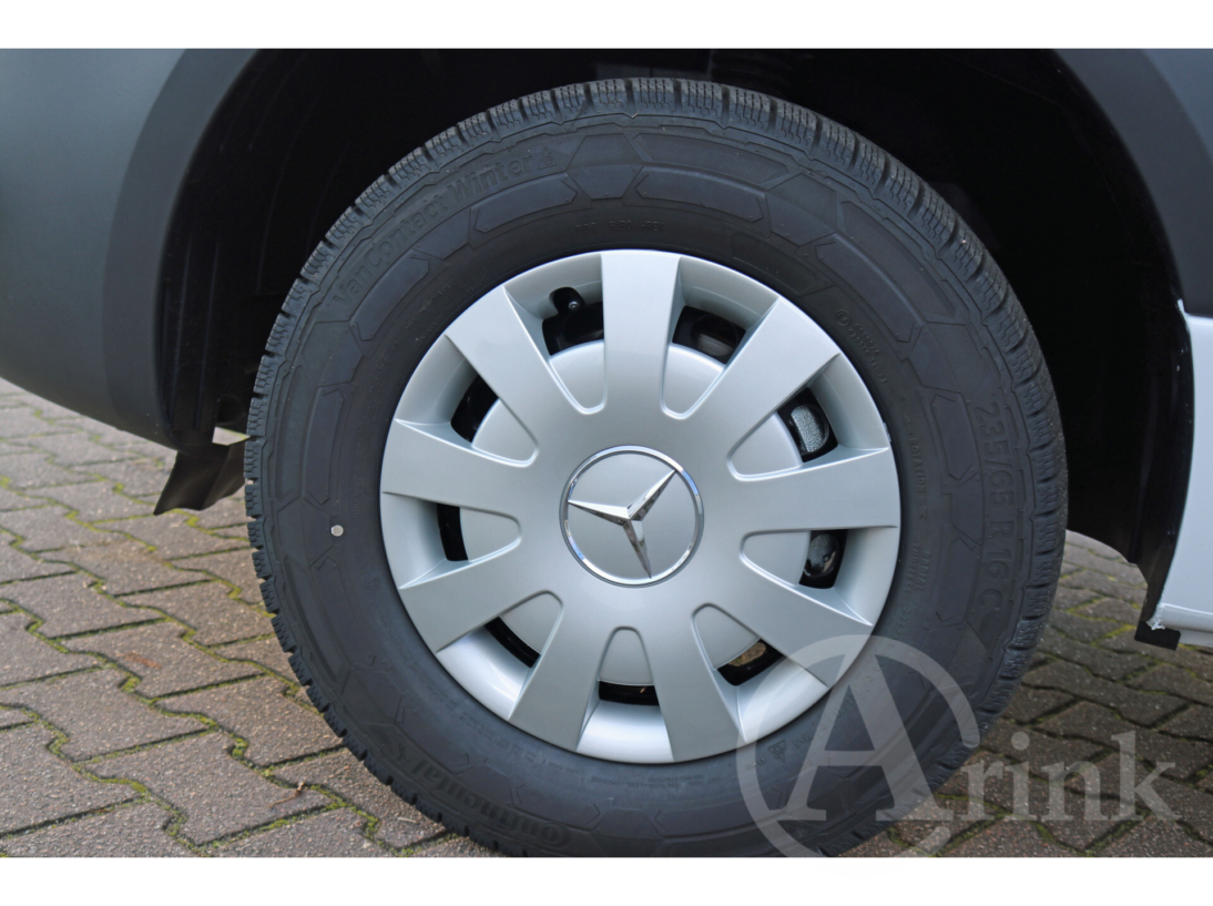 Vehicle 38492952 11af758f ed6e 464b b537 302cfc731a3f