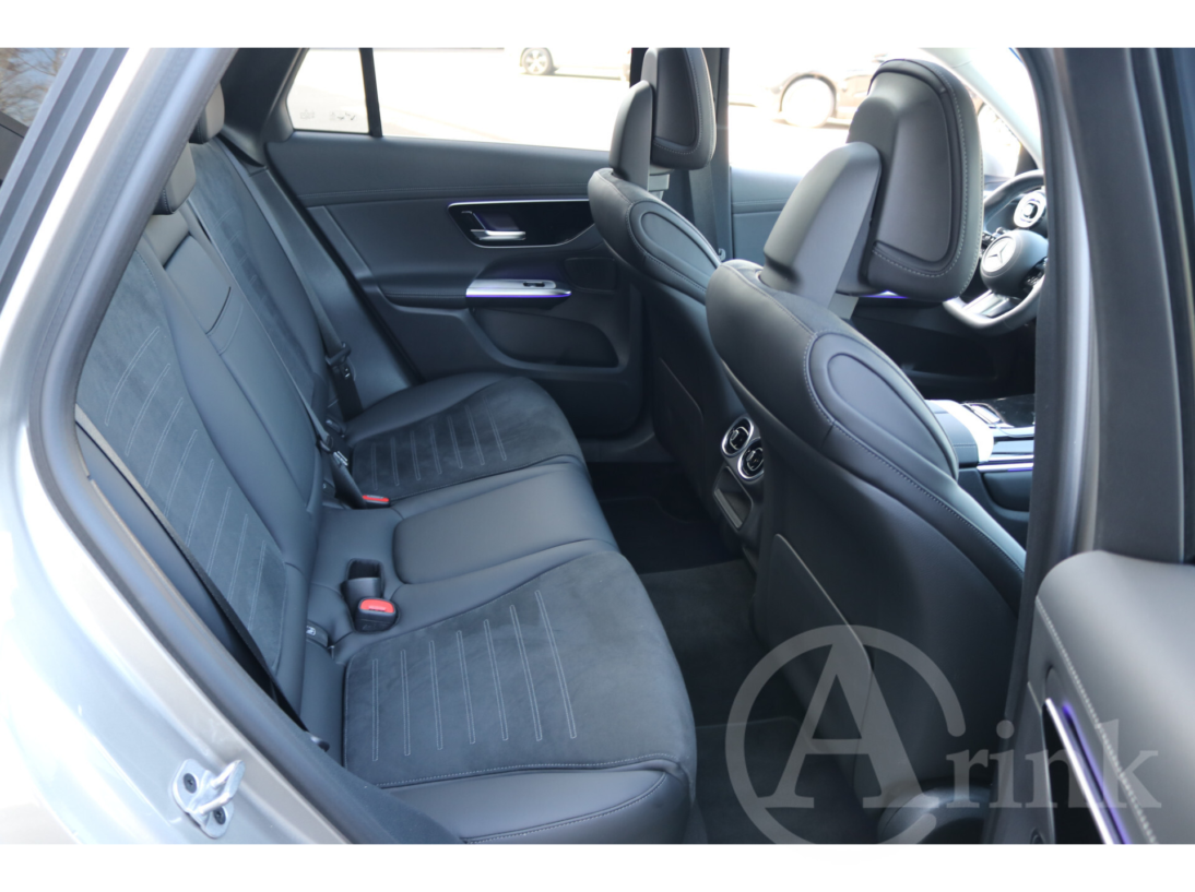 Vehicle 43910569 8229ba13 3bcf 49c4 8a64 d3e8ae80792e