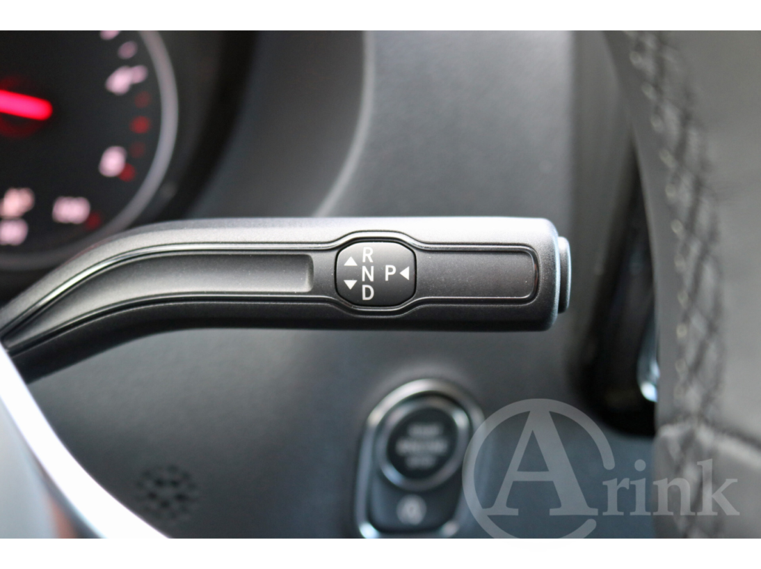 Vehicle 37346080 d06b0cba edf0 4c05 8412 7f6dd767507d