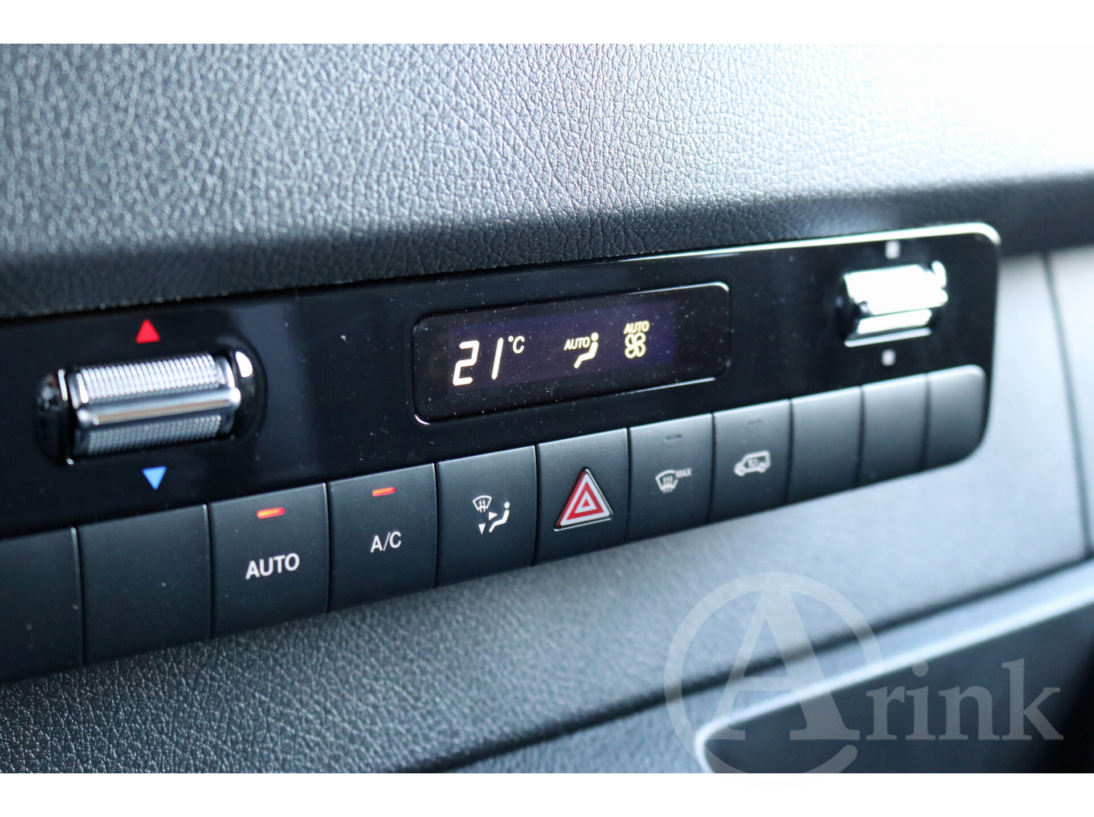 Vehicle 37346080 3324dec2 a8a6 4e58 8e41 137068d1cad2