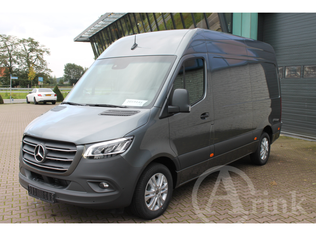 Vehicle 37346080 2553ac1b 5d1a 46a9 a3de 9121d3ae0e4e