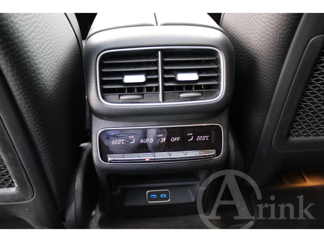 Vehicle 38571315 d3a287cd ab94 4658 92a1 df9a4c8b22ca