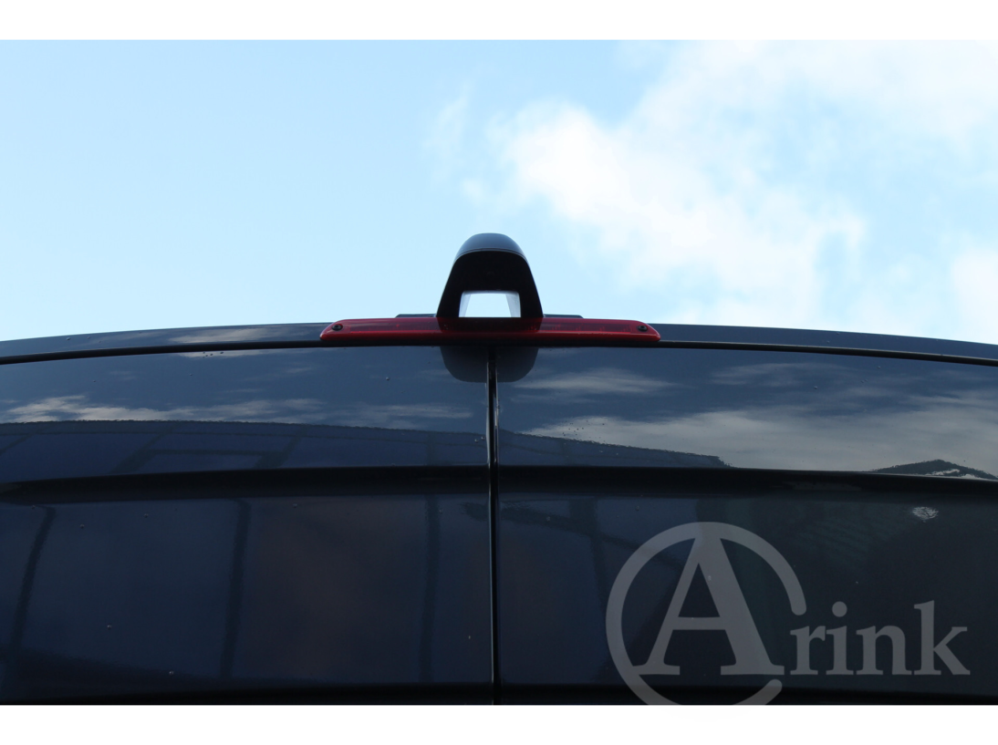 Vehicle 41711346 02b429ad 1436 4e0d b144 38428049a9fc