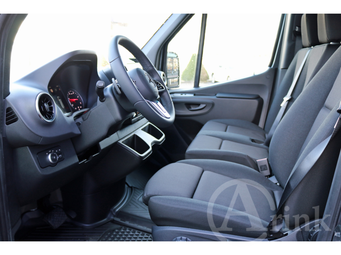 Vehicle 37131507 91fd0c05 e4b3 497c a050 cf1ae32b5394