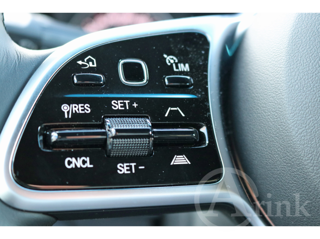 Vehicle 37131507 9ae11790 4958 4a4c 805f 1cbcedabead7