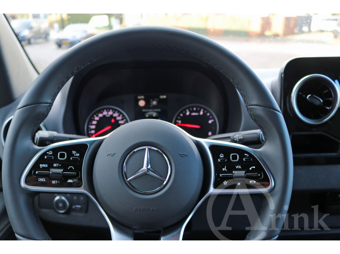 Vehicle 37131507 9c7d34de b91b 4724 a40d 383446425847
