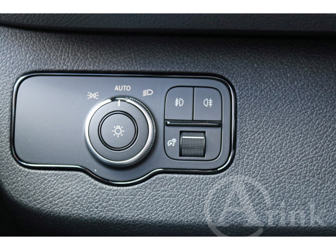 Vehicle 37131507 3401beff ede8 460b a3ed 3c1f3e1b9bfe