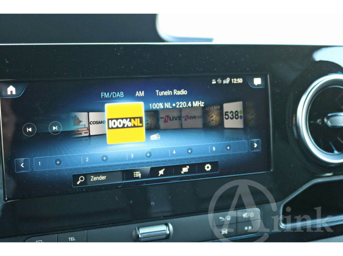 Vehicle 37131840 8b0b55b3 b6f8 4403 a164 1c44877d85d9