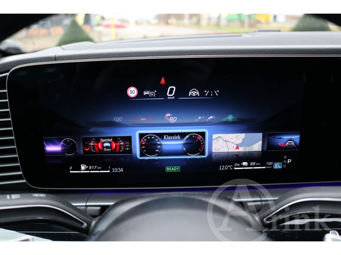 Vehicle 37142458 6770217a ec3c 46f2 aa7a caf9344f8e09