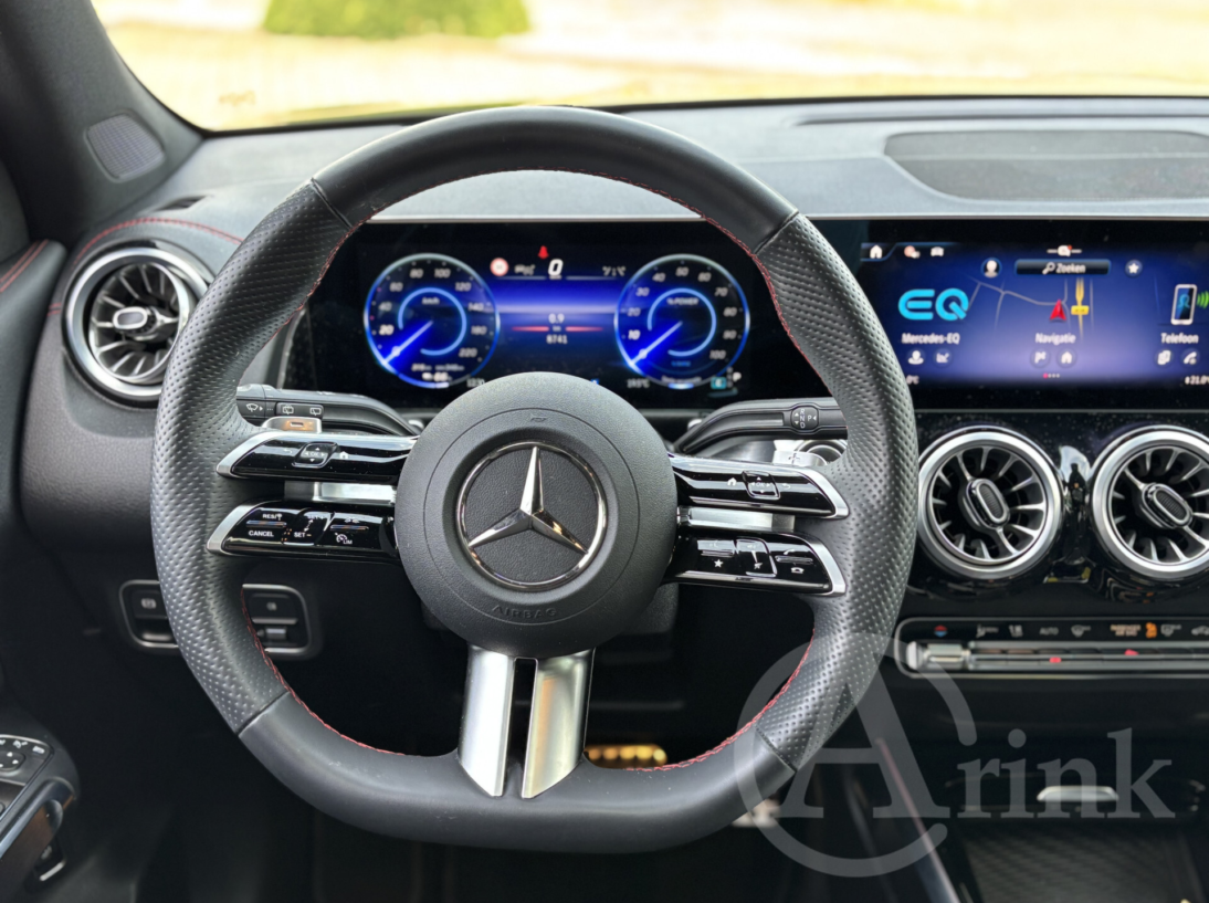 Vehicle 47179018 082bbdd4 a0db 4ce9 b120 57df34433b11