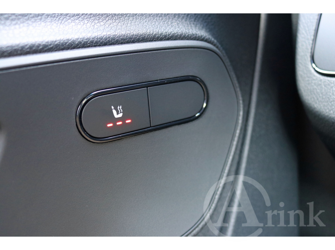 Vehicle 34277640 42599866 2d56 421d ac92 83a0747754f5