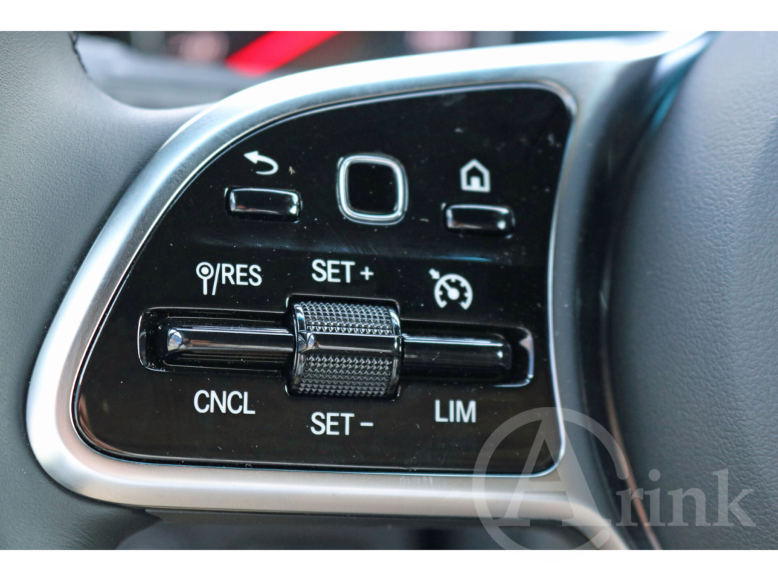 Vehicle 34277640 7c587c47 6970 4cb7 8cda 6629cdb0b8da