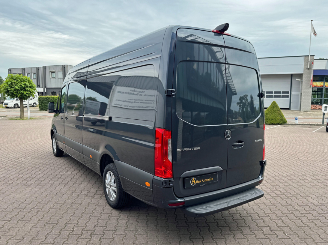 Vehicle 46276636 a228ee14 efc8 4490 8bc3 b03e8d394e42