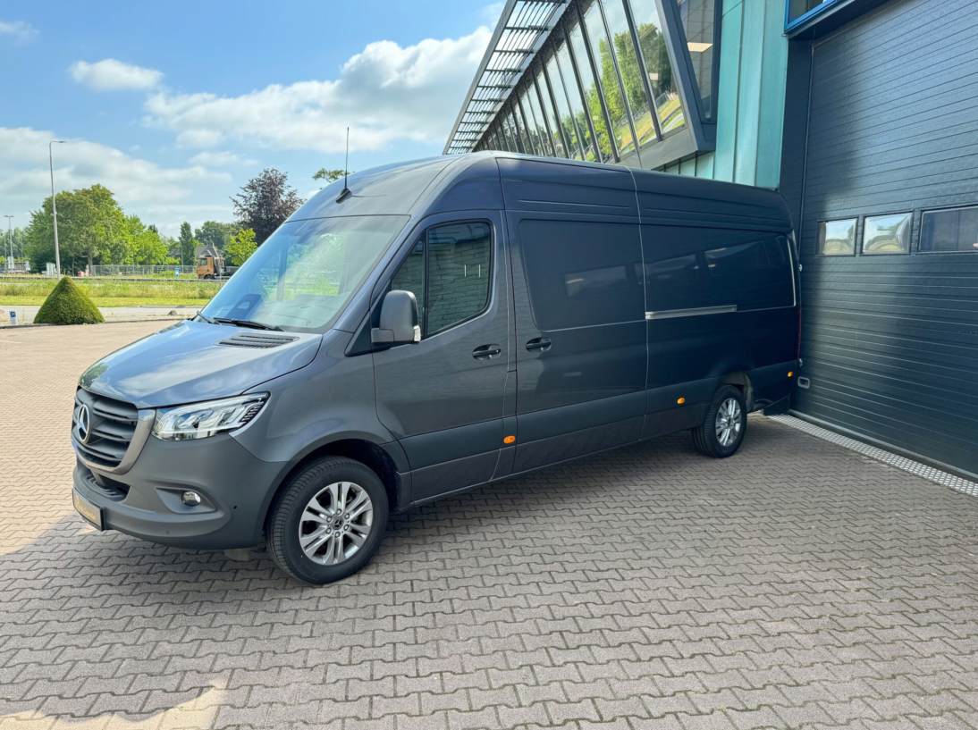 Vehicle 46023897 d4004f78 0226 4955 ac51 6aa39339ecba