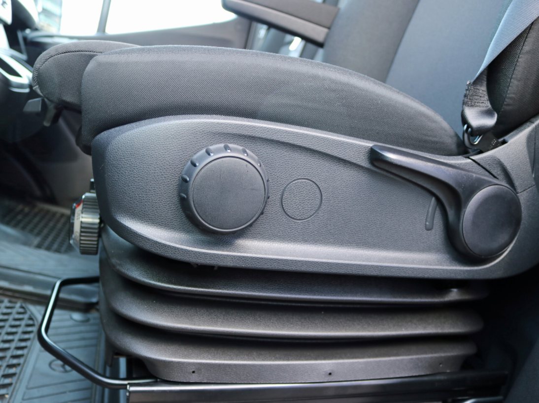 Vehicle 40788742 c0999353 8d9c 4633 85ee 0a67f0e1c84a