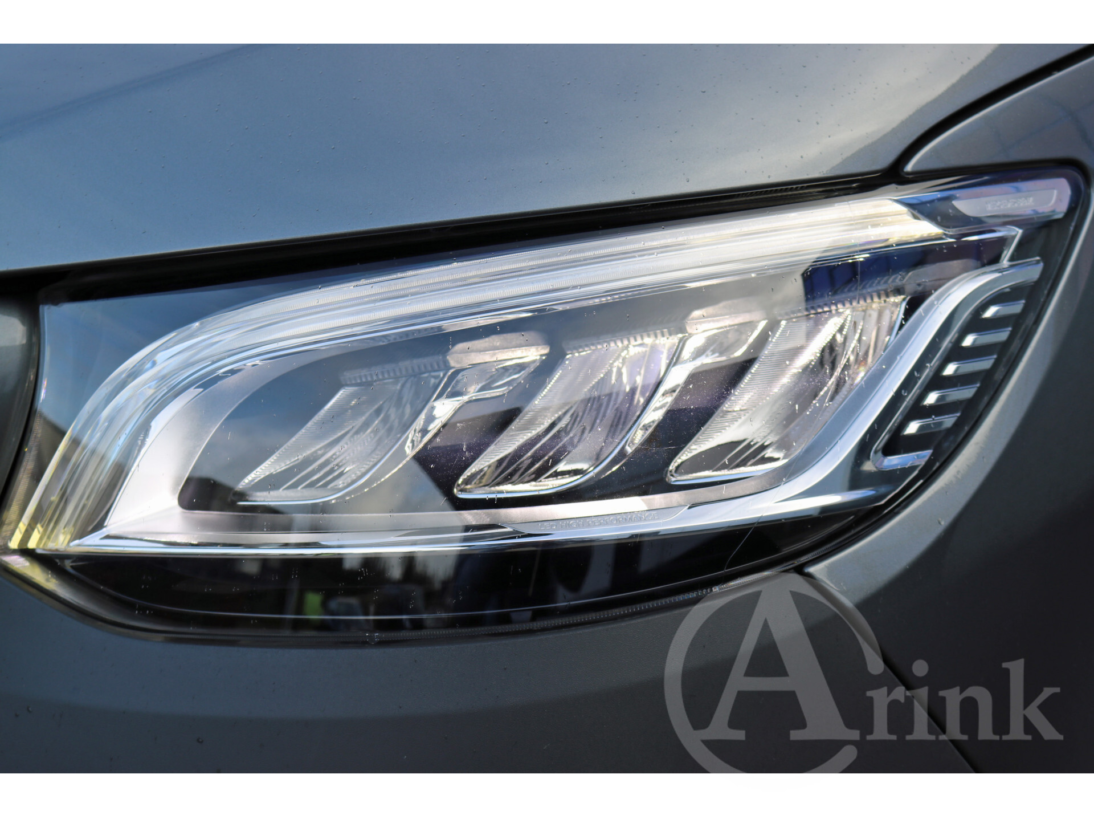 Vehicle 40127493 d1bfff59 44a4 4ebb 8337 2aa8725e1ec3