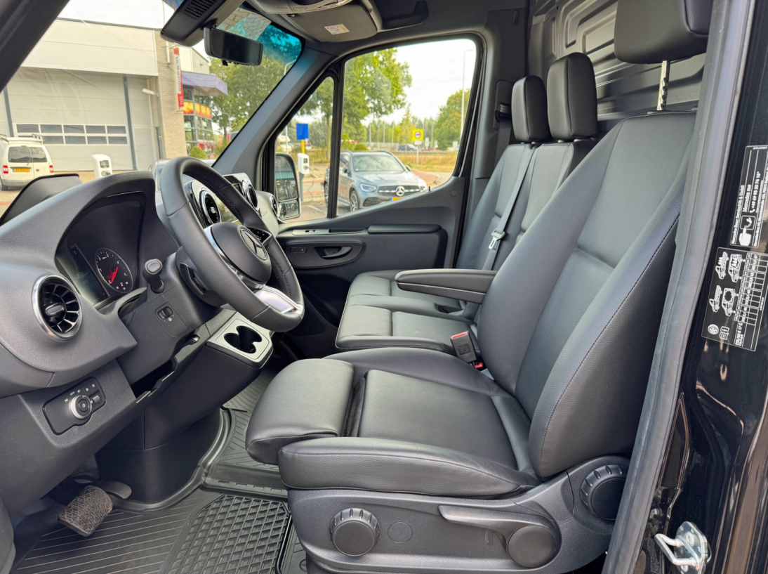 Vehicle 47230682 4199aef9 cee7 41bd a693 11e15dd17c3e
