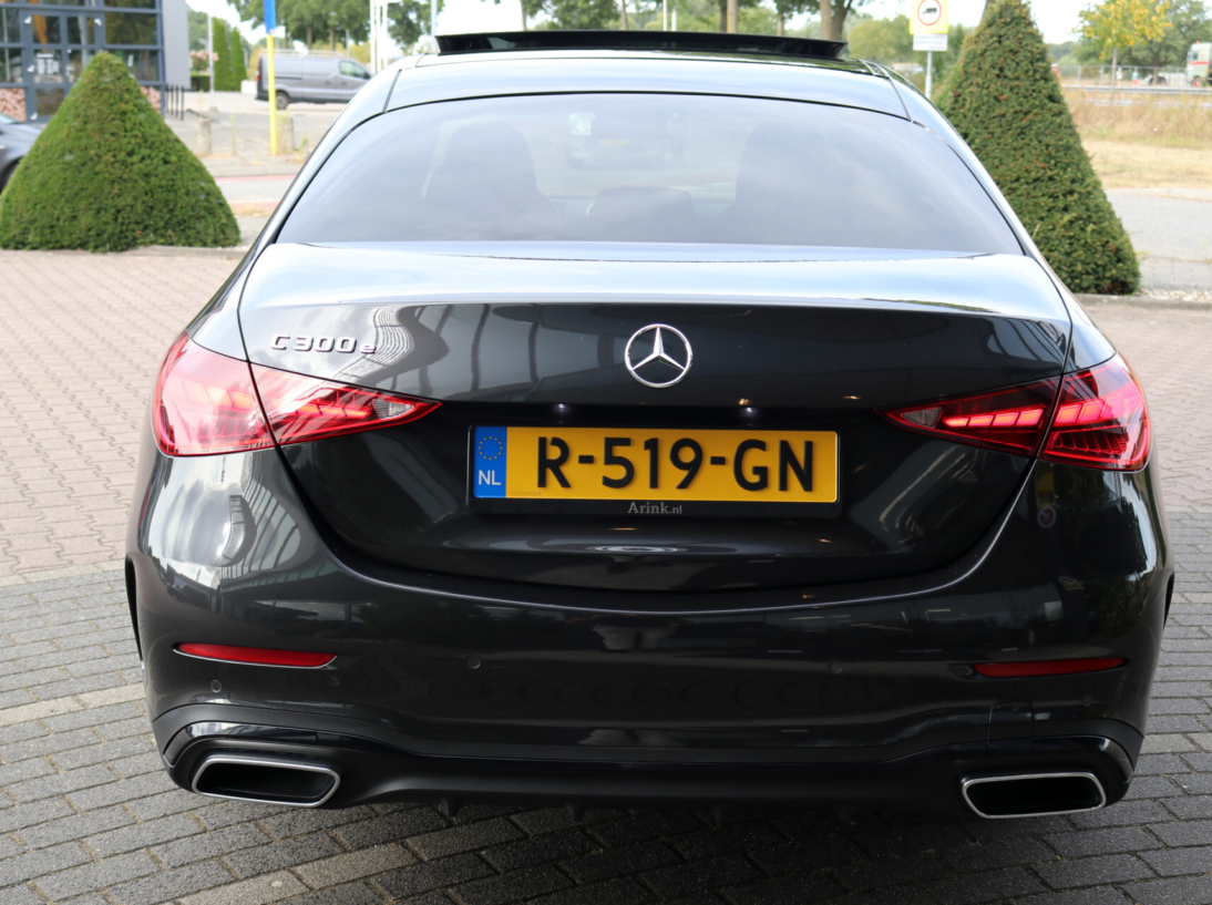 Vehicle 47234623 2698d4cb a462 4746 a4a5 9874d811299d