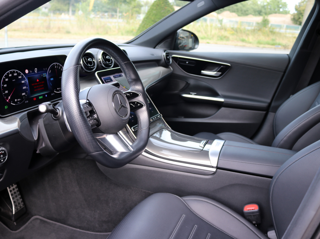 Vehicle 47234623 172d024a 0b89 4d5b b29b 0e8fd7dd3d88