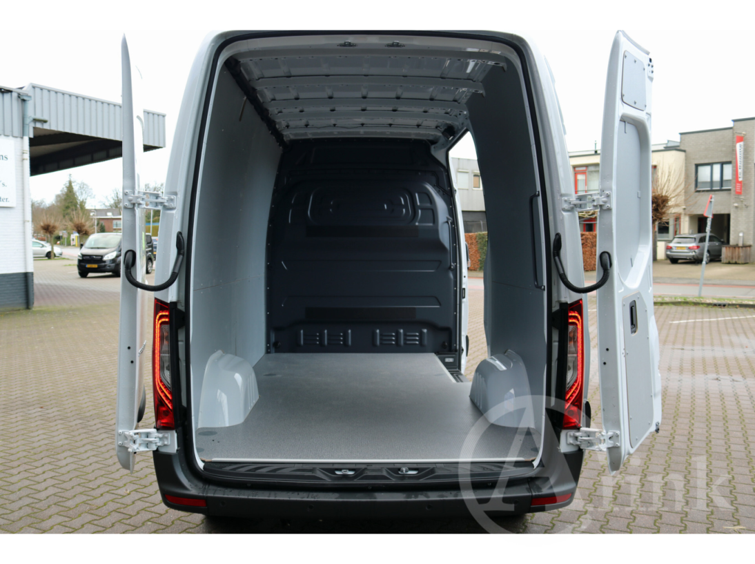 Vehicle 37346082 6d5b1bb2 76ab 41e3 b1fd cb58c85aec03