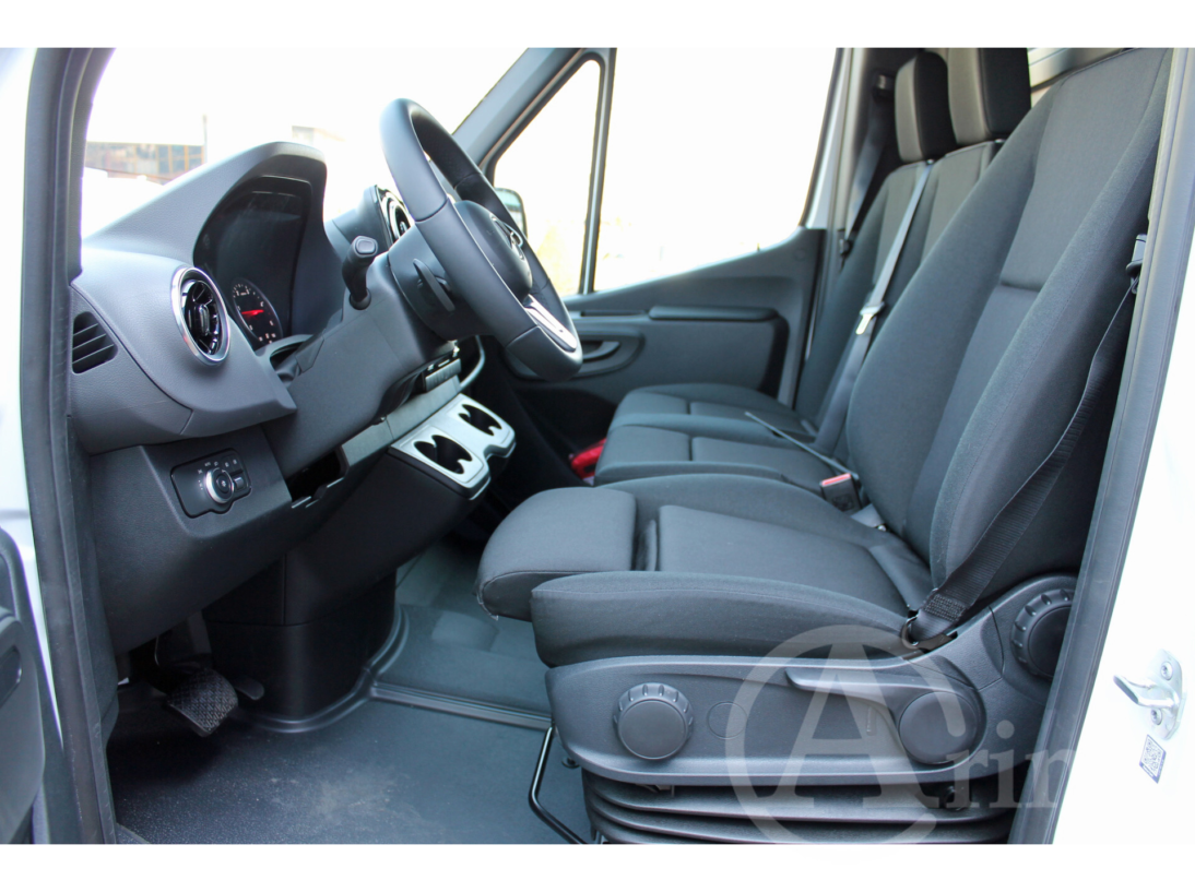 Vehicle 37346082 eff5e28e 24b2 4120 8638 832071d42a37