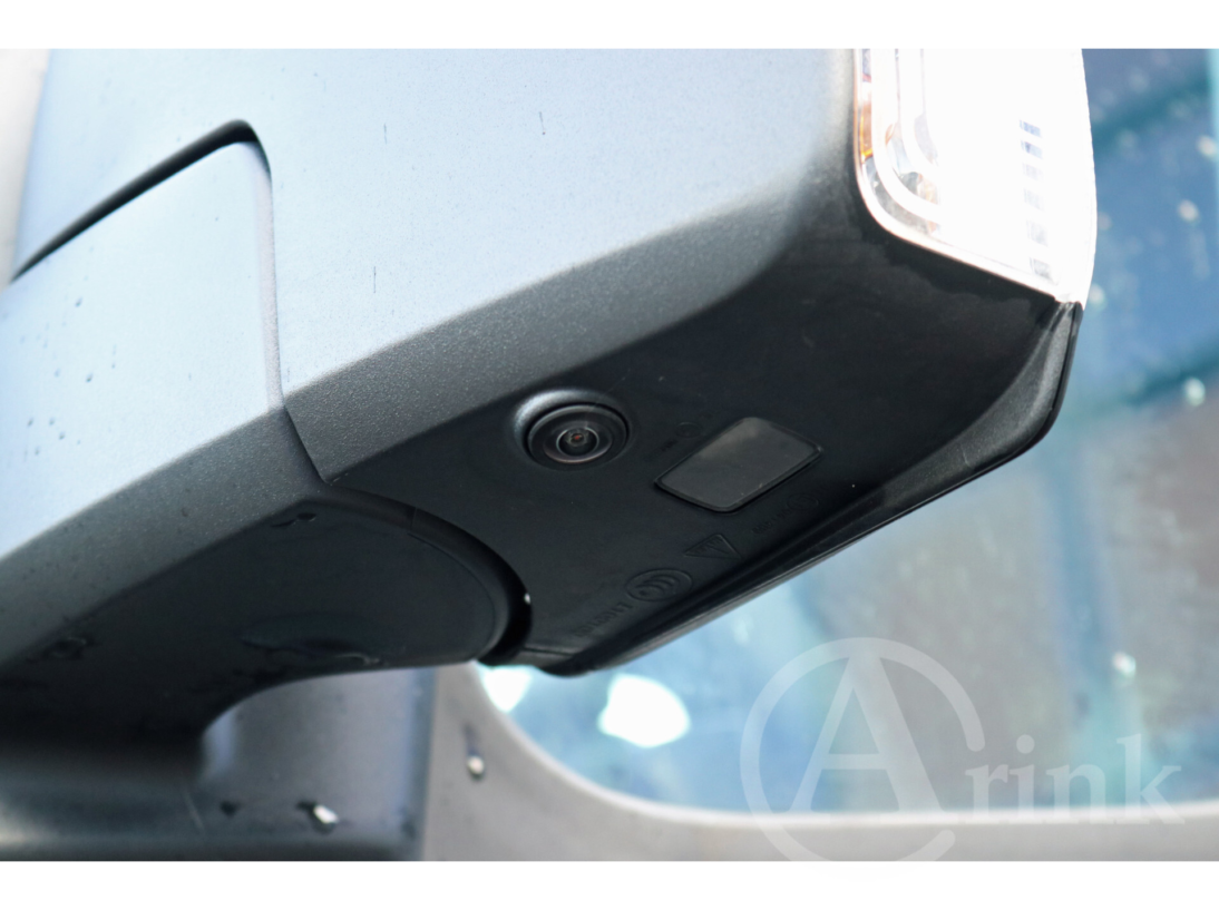 Vehicle 37346082 54fa032c 7e97 4363 958f a1f084450cc5